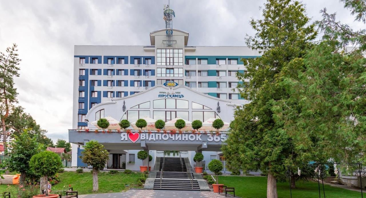 Truskavets 365 Hotel エクステリア 写真
