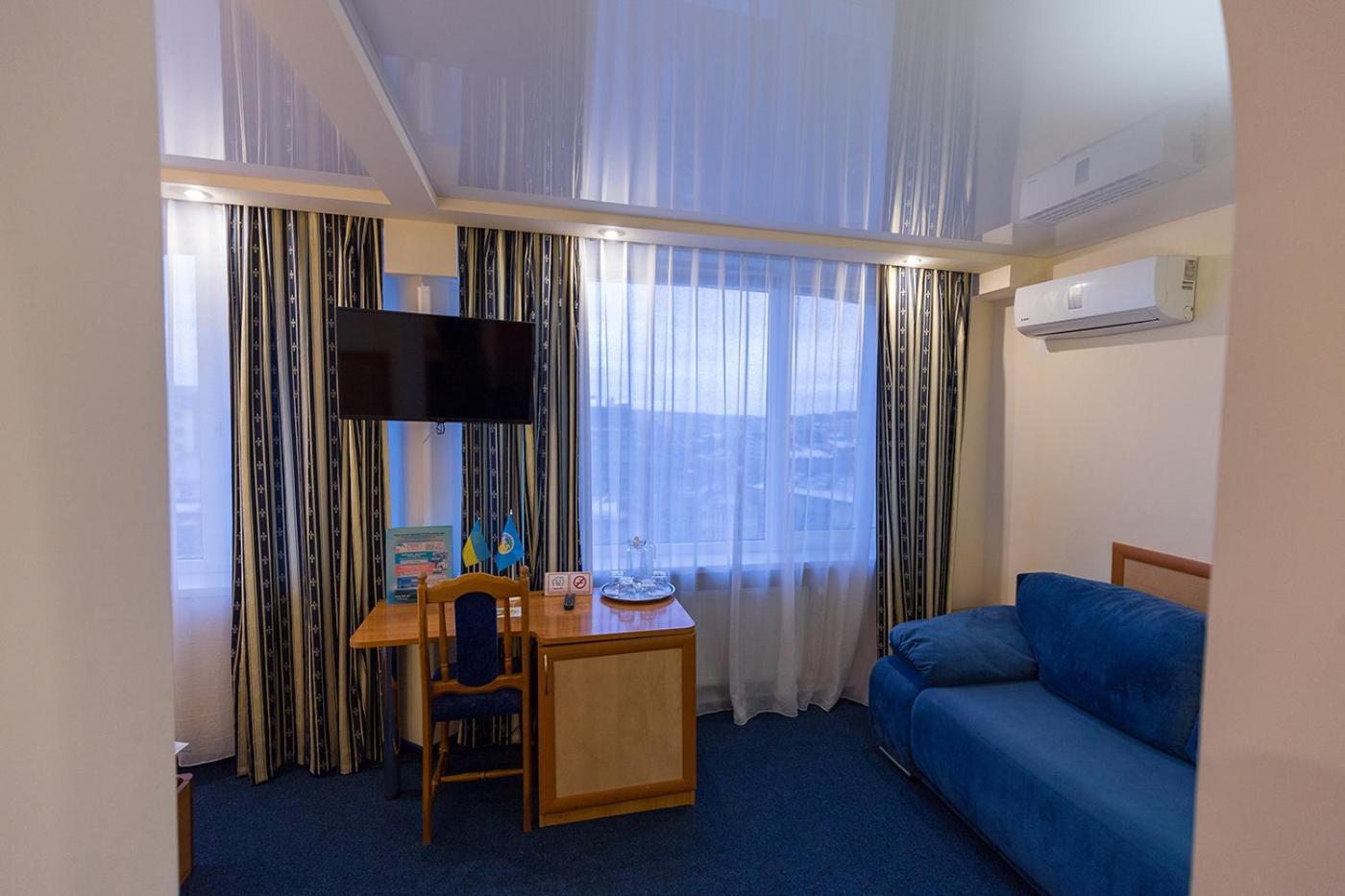 Truskavets 365 Hotel エクステリア 写真