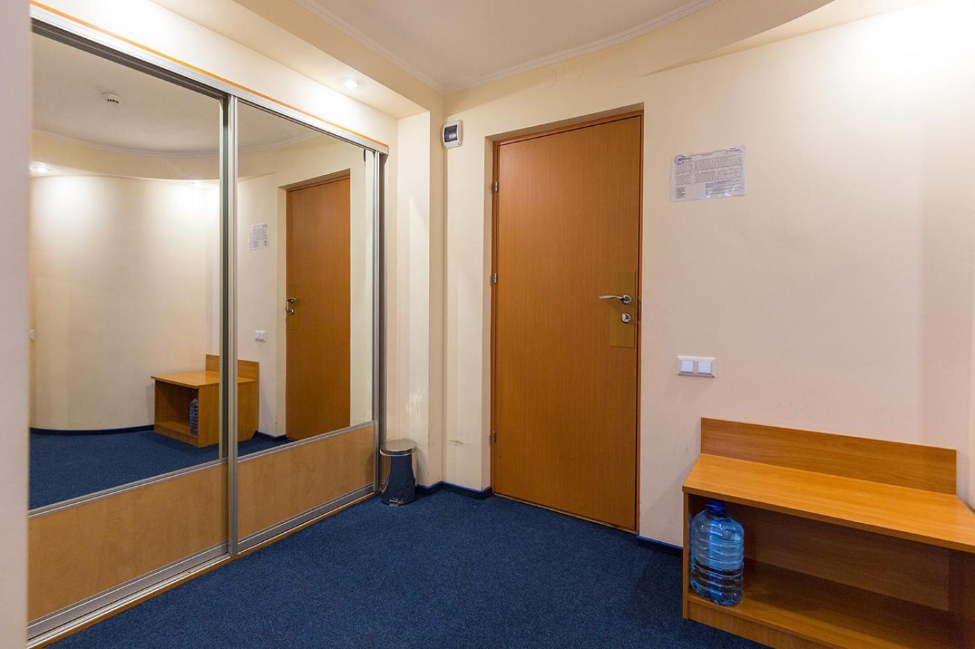 Truskavets 365 Hotel エクステリア 写真