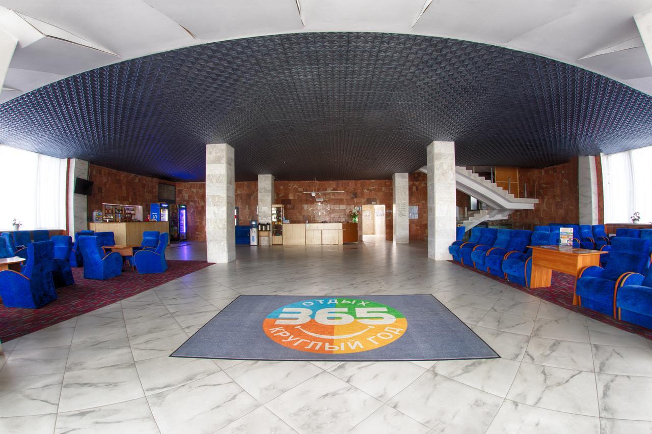 Truskavets 365 Hotel エクステリア 写真
