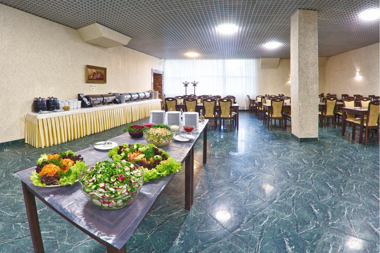 Truskavets 365 Hotel エクステリア 写真