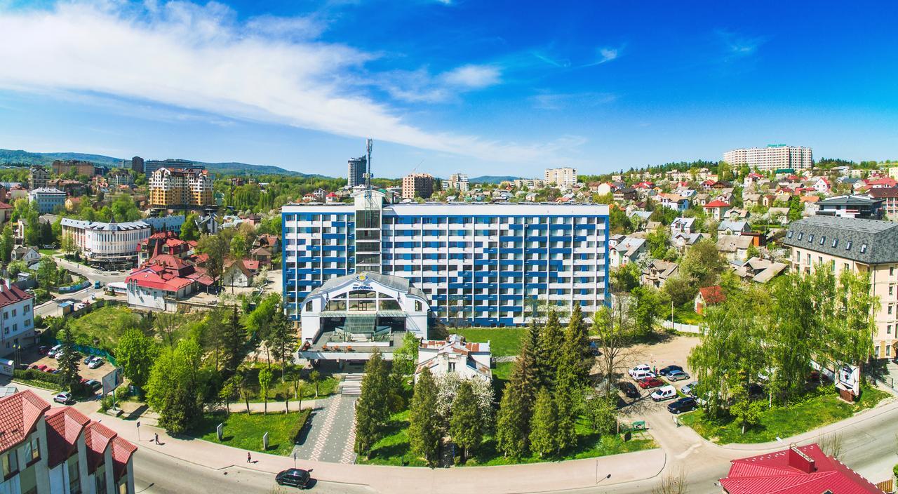 Truskavets 365 Hotel エクステリア 写真