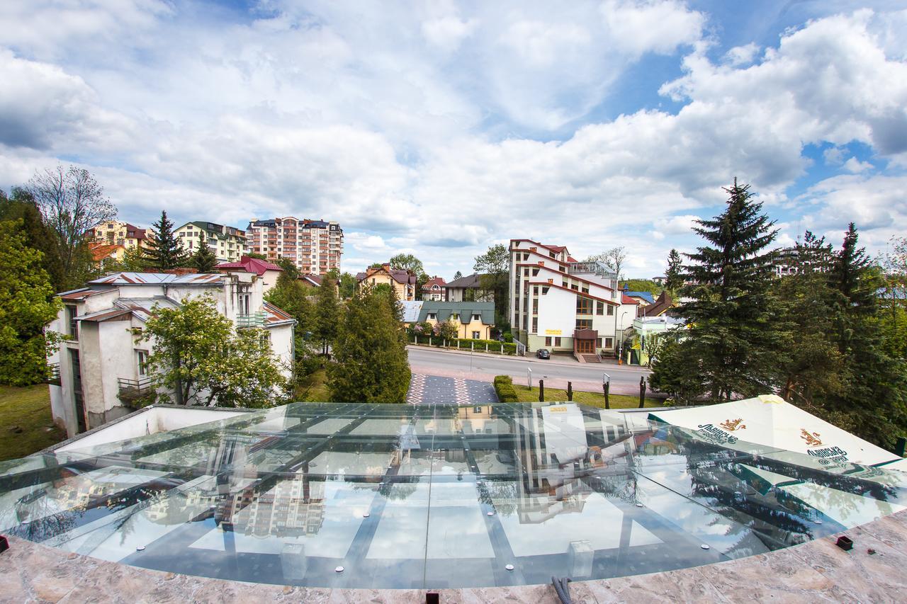 Truskavets 365 Hotel エクステリア 写真